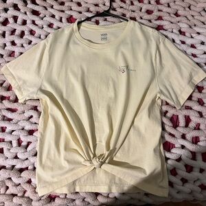 Light yellow Vans off the wall graphic T-shirt. X-Large
